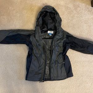 Columbia light weight rain coat